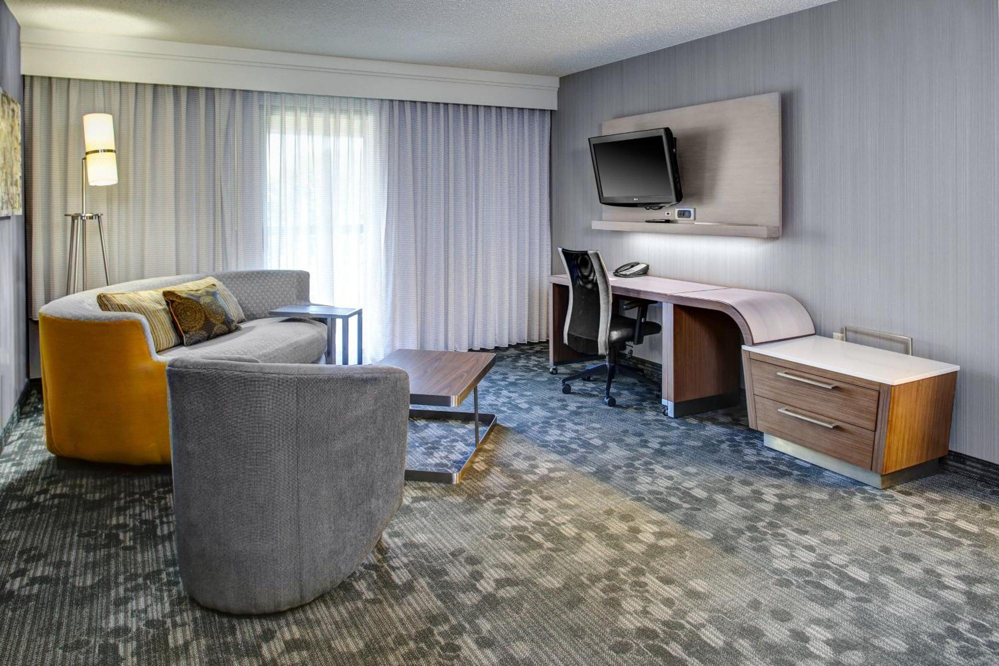 Courtyard By Marriott Cleveland Westlake Exterior foto